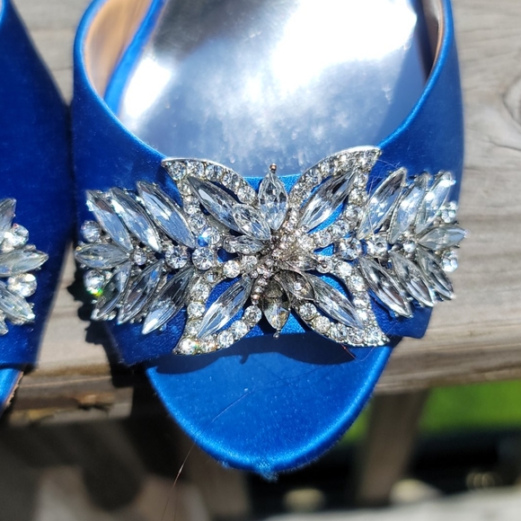 Badgley Mischka Satin Blue Heels with Gorgeous Crystals - Picture 5 of 5